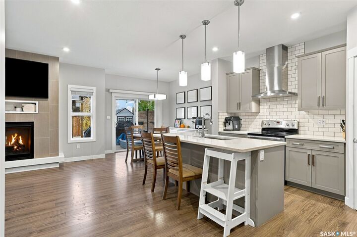 Property Photo:  422 Secord Way  SK S7V 0M1 