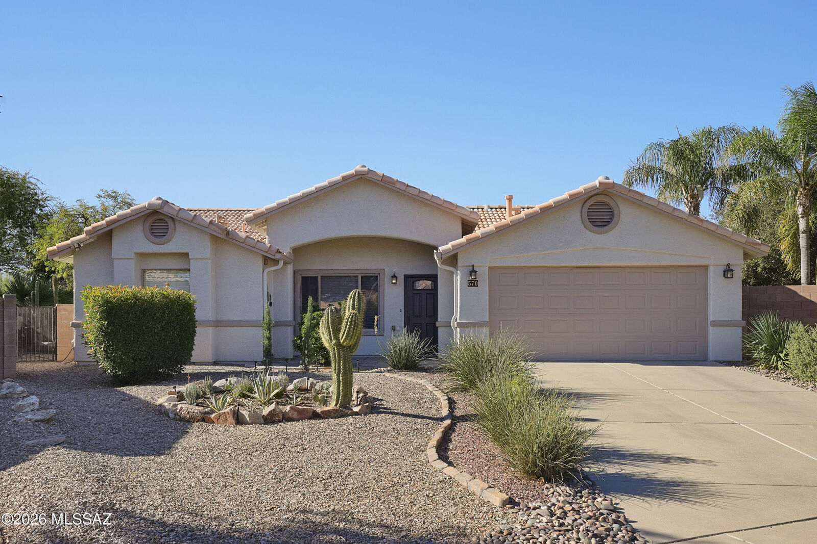 Property Photo:  570 S Slate Mountain Drive  AZ 85748 