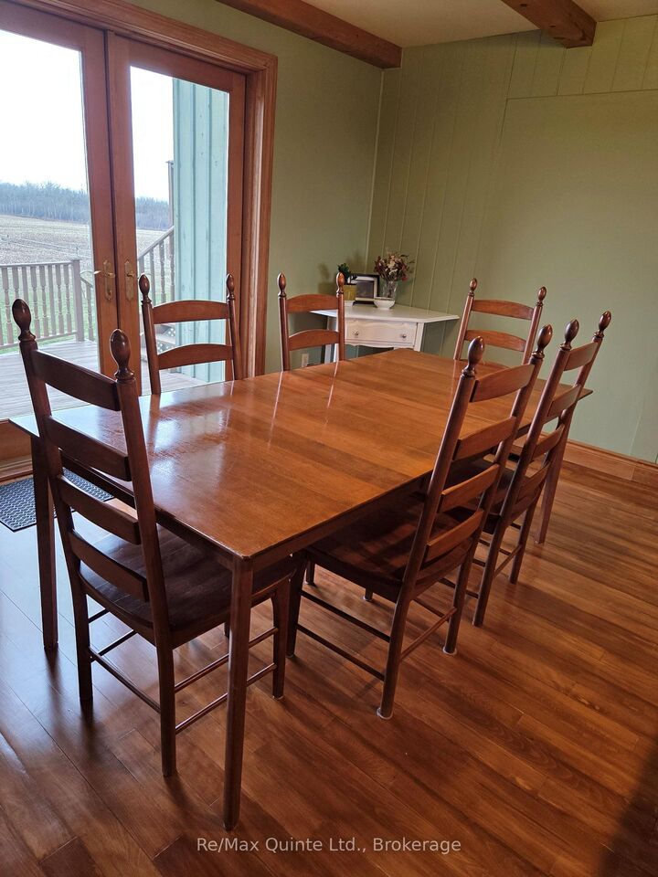 Property Photo:  105 Casey Road  ON K8N 4Z6 