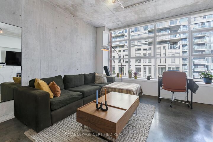 Property Photo:  29 Camden Street 603  ON M5V 3N3 