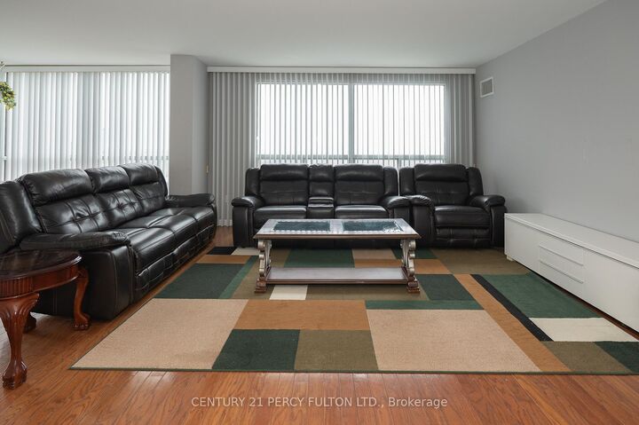 Property Photo: 5 Concorde Place 1805 ON M3C 3M8