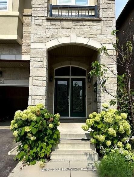 Property Photo:  292 Remembrance Drive  ON L7A 4J3 