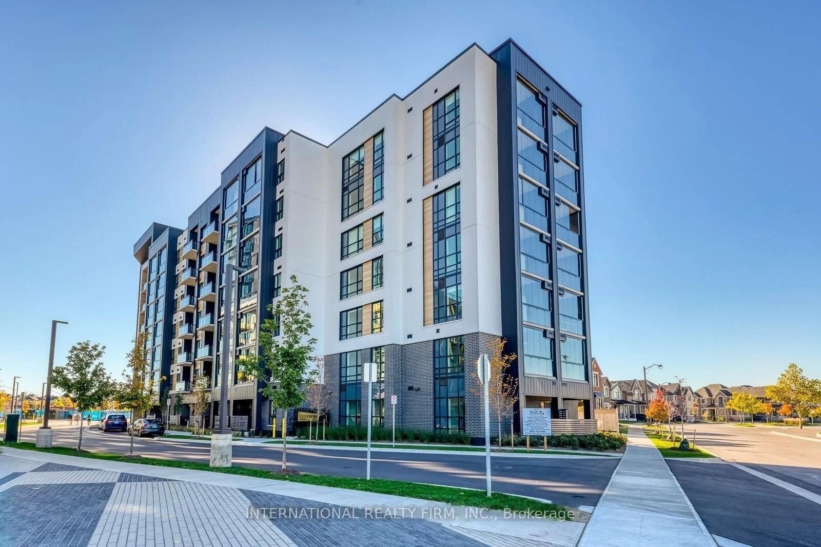 Property Photo:  3008 William Cutmore Boulevard 705  ON L6H 8A4 