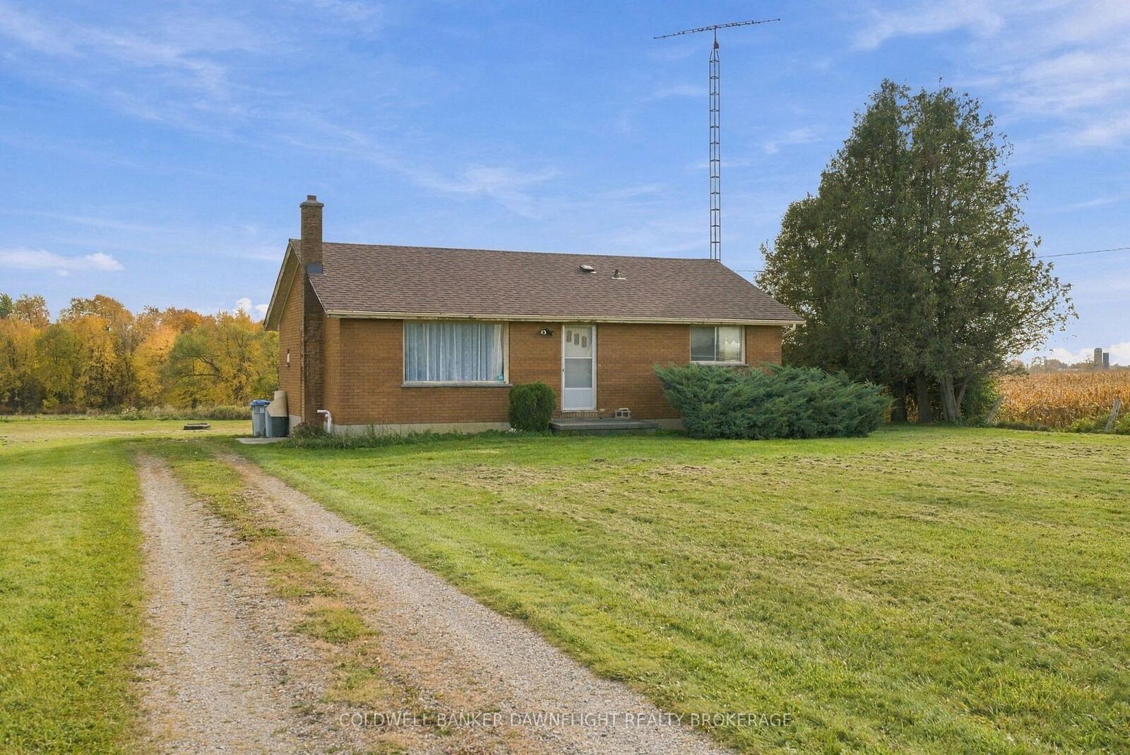 Property Photo:  14211 Elginfield Road  ON N0M 2J0 
