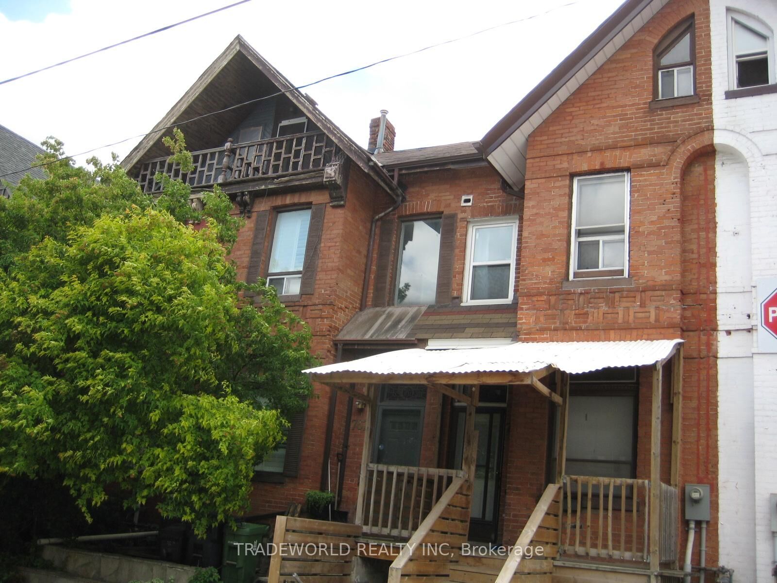 Property Photo: 765 Gerrard Street E Lower ON M4M 1Y5