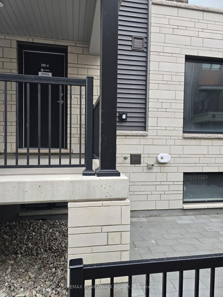 Property Photo: 1001 Glenroy Gilbert Drive ON K2J 5G3