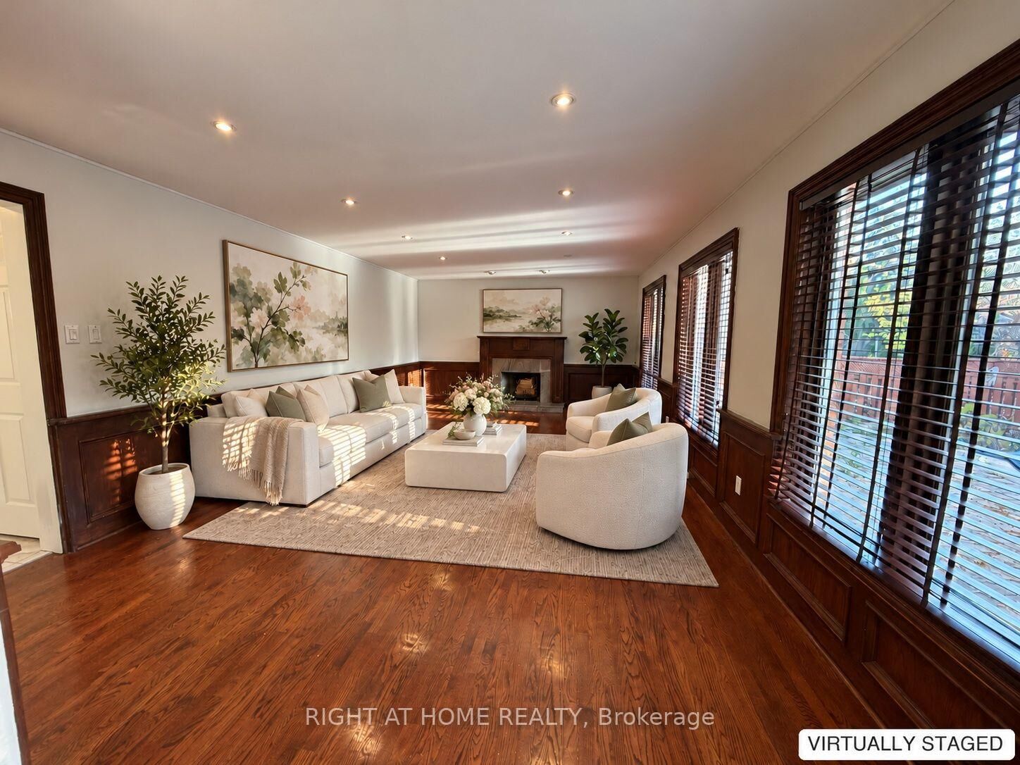 Property Photo:  1466 Bayshire Drive  ON L6H 6E7 