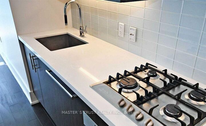 Property Photo: 39 Queens Quay E 731 ON M5E 0A5