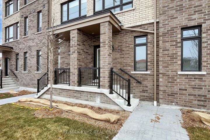 Property Photo:  1865 Pickering Parkway 1204  ON L1V 0H2 