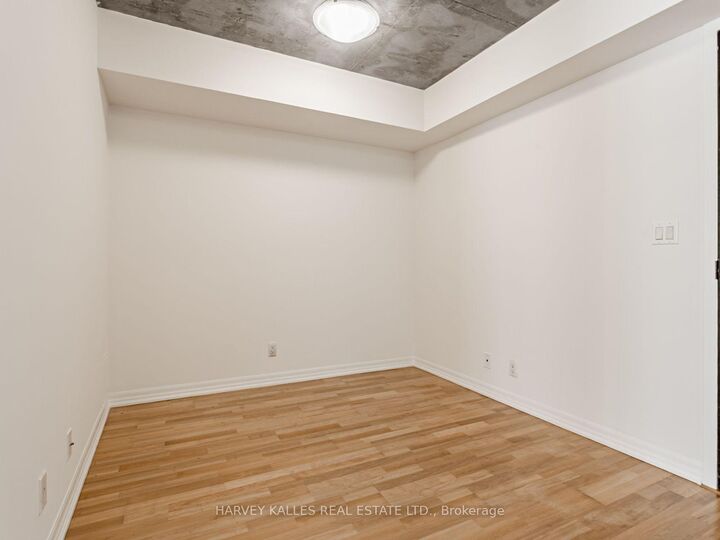 Property Photo:  22 Wellesley Street E 202  ON M4Y 1G3 