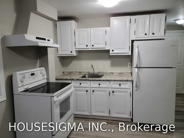 Property Photo:  329 Bathurst Glen Drive B1  ON L4J 9A3 