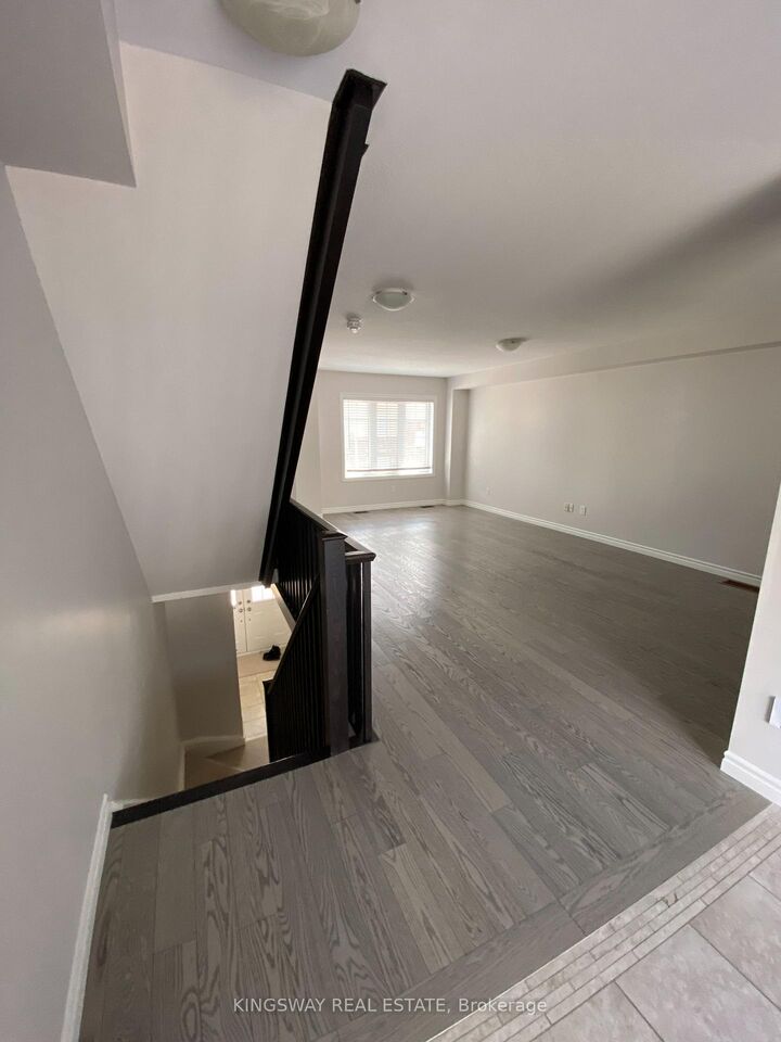 Property Photo:  16 Kenridge Terrace  ON L8J 0G4 