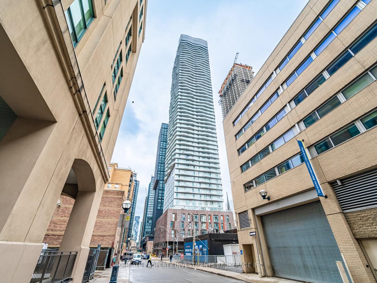 Property Photo: 100 Dalhousie Street 1801 ON M5B 0C7