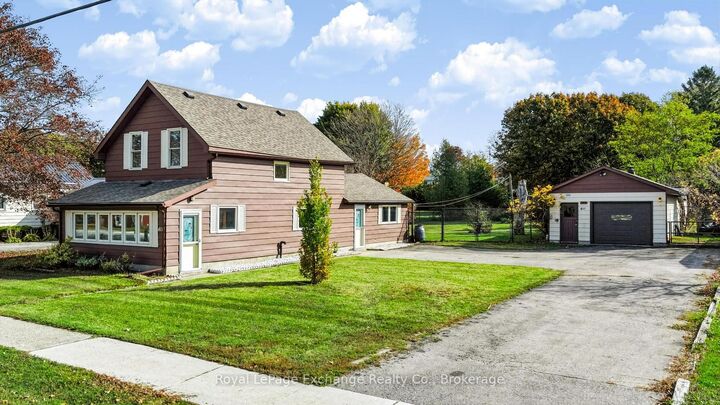 Property Photo:  411 Queen Street  ON N2Z 2R4 