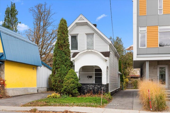 Property Photo:  310 Hinchey Avenue  ON K1Y 1M2 