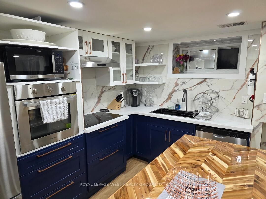Property Photo:  19 Barnes Crescent Lower Level  ON M1G 1Z8 