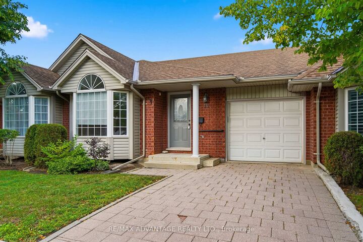 Property Photo:  122 Sherwood Forest Square 18  ON N6G 5G8 