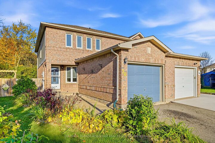 Property Photo:  70 Jefferson Court W  ON L3C 7G5 