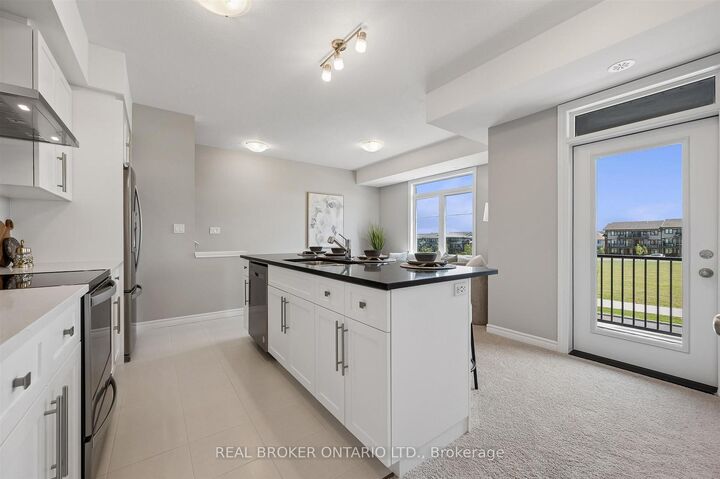 Property Photo:  8 Oat Lane  ON N2R 0T1 
