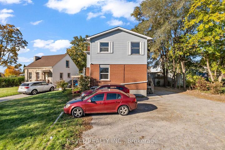 Property Photo: 1100 Simcoe Street S Unit 2 ON L1H 4L6