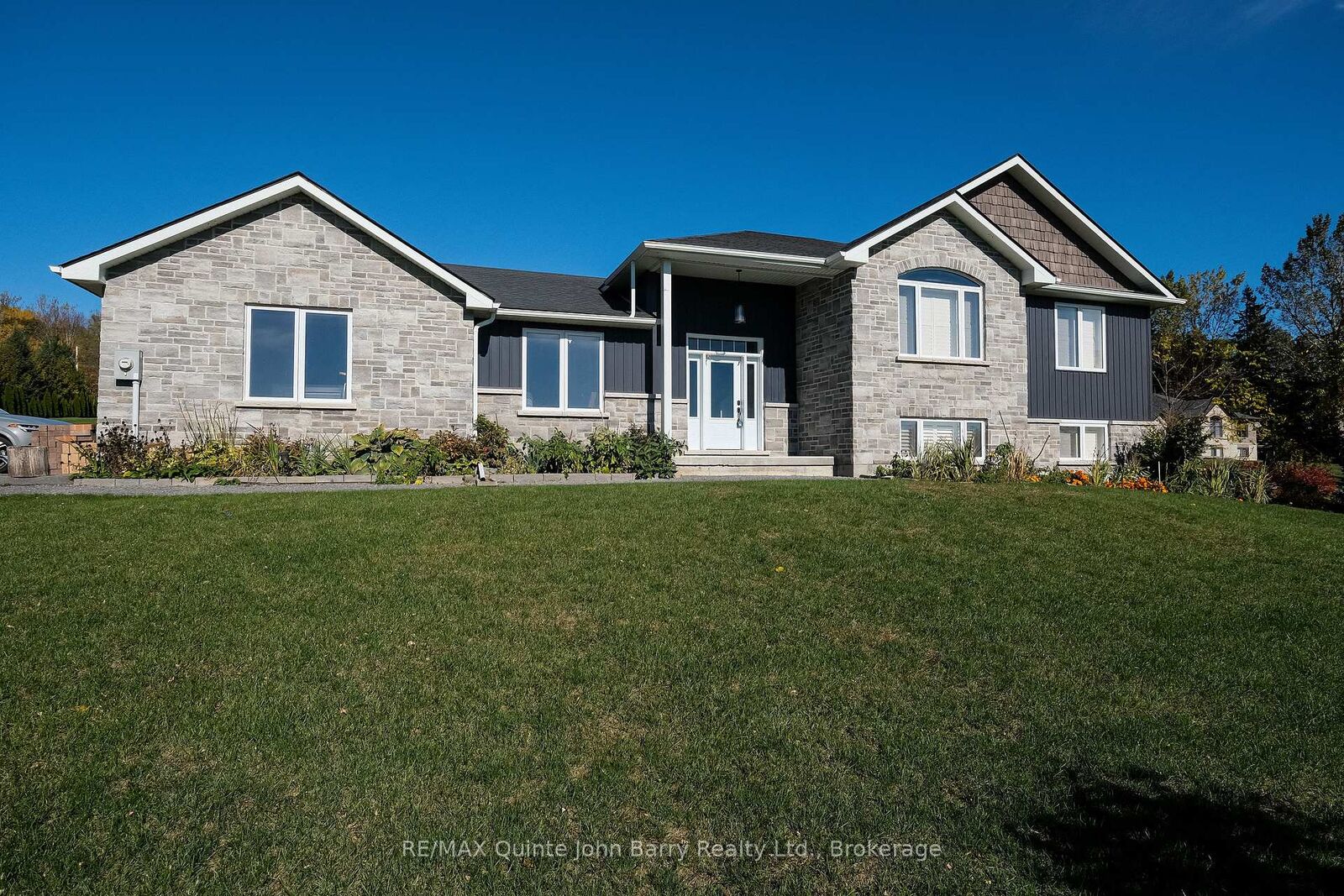 Property Photo:  625 Huff Road  ON K0K 1H0 
