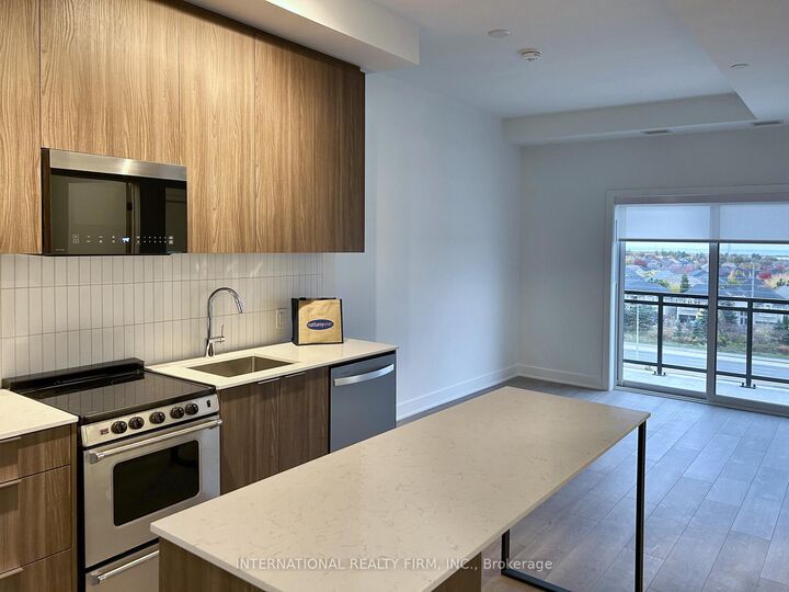 Property Photo:  3008 William Cutmore Boulevard 719  ON L6H 8A4 