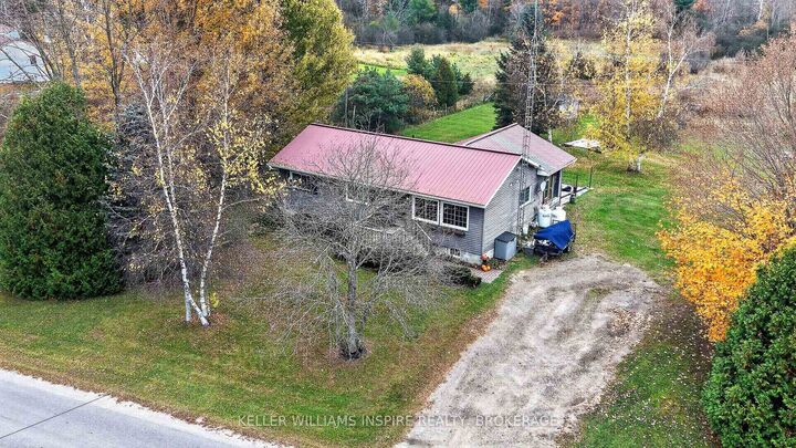 Property Photo:  35 Lake Street  ON K0E 1R0 