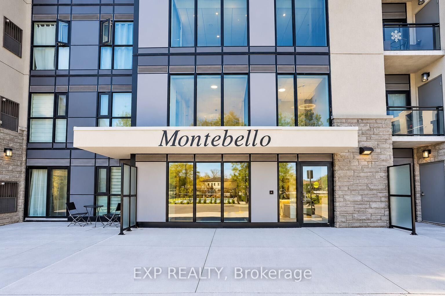 Property Photo:  50 Herrick Avenue Up44  ON L2P 0G3 