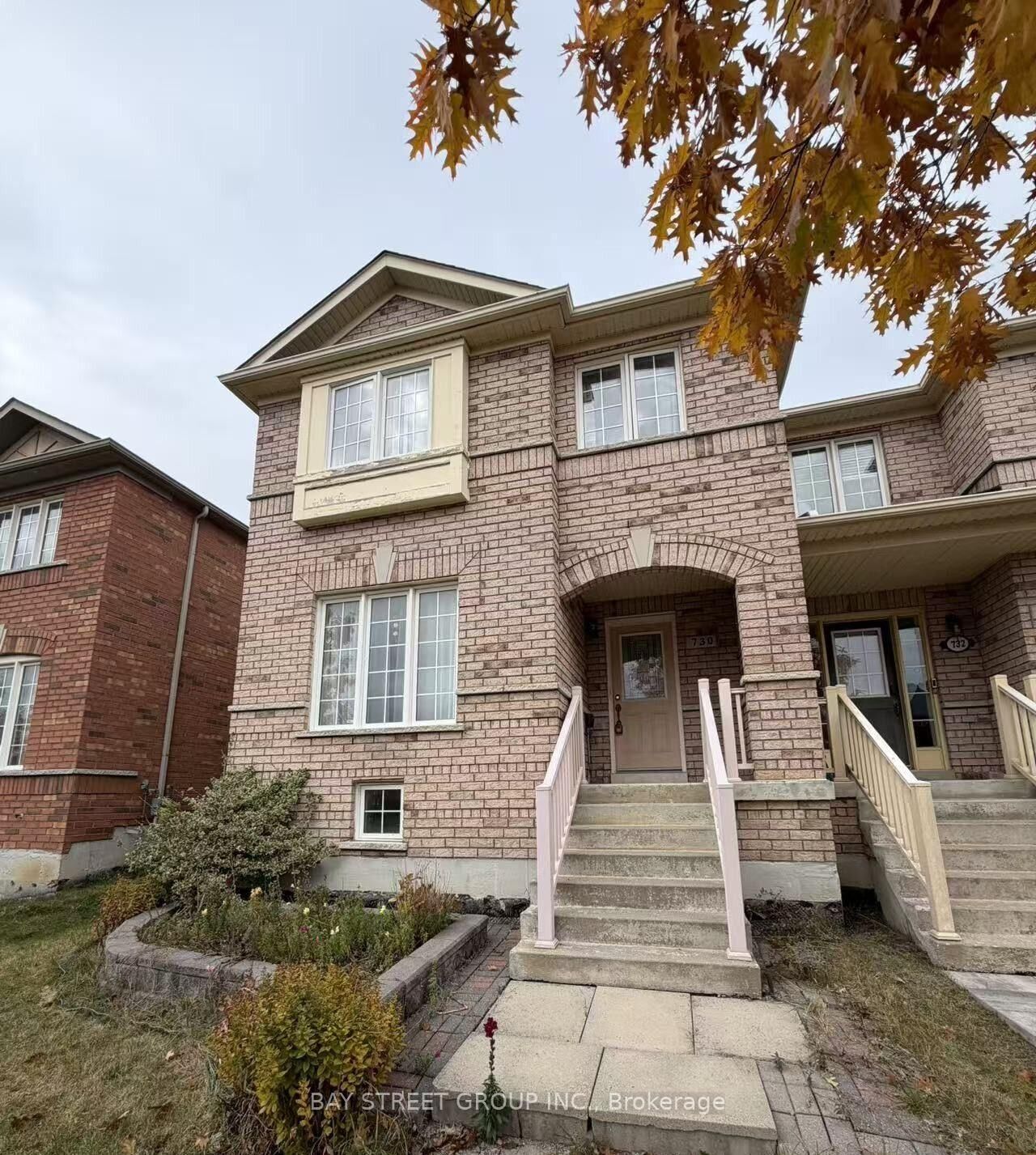 Property Photo:  730 Castlemore Avenue  ON L6E 1M9 