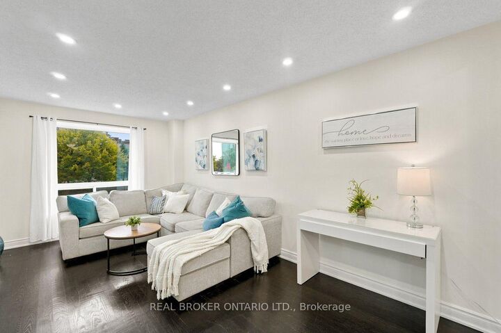 Property Photo: 27 Collinsgrove Road ON M1E 3S3