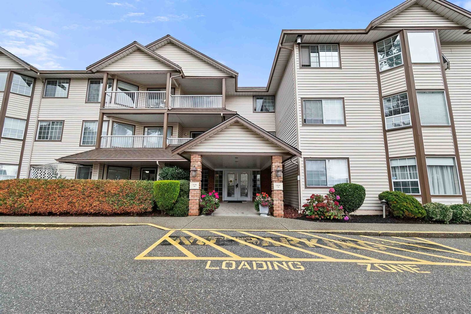 Property Photo: 32145 Old Yale Road 302 BC V2T 2C8