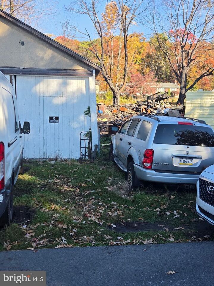 Property Photo:  520 E Colliery Avenue  PA 17980 