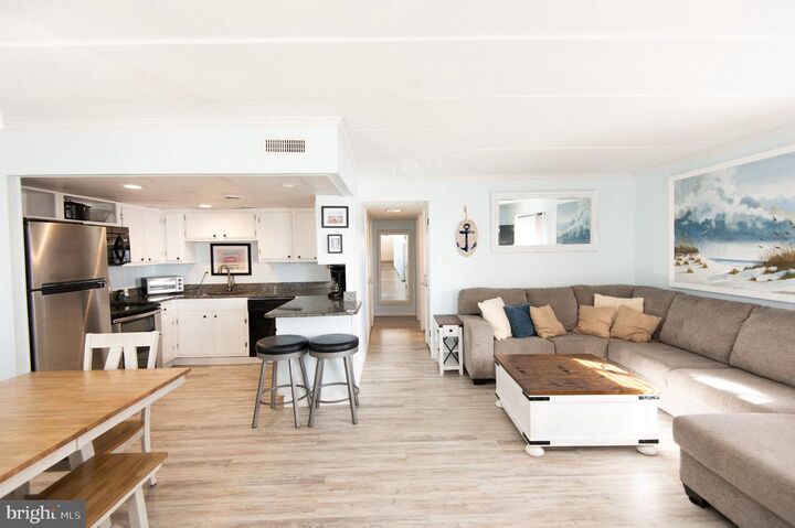 Property Photo:  6 50th Street 13  MD 21842 