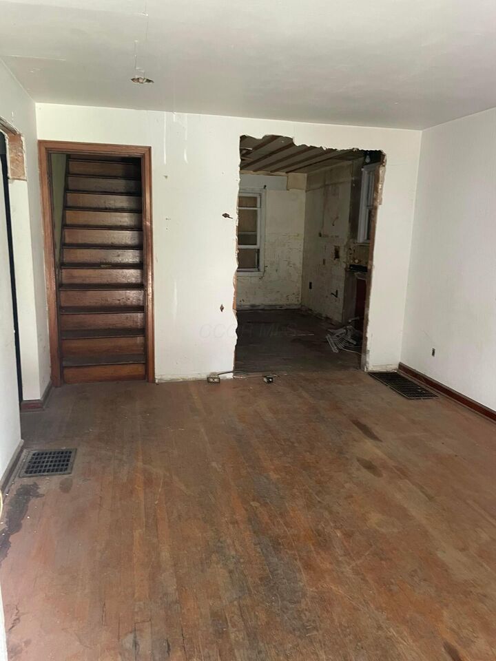 Property Photo: 779 Sunbury Road OH 43219
