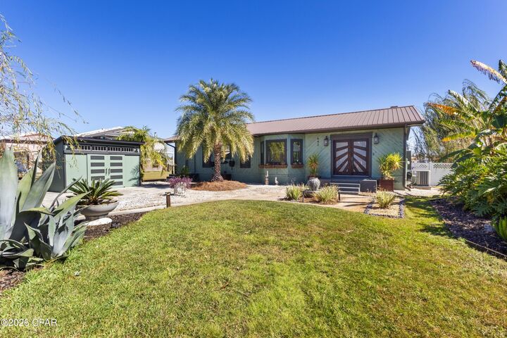 Property Photo: 643 S Berthe Avenue FL 32404