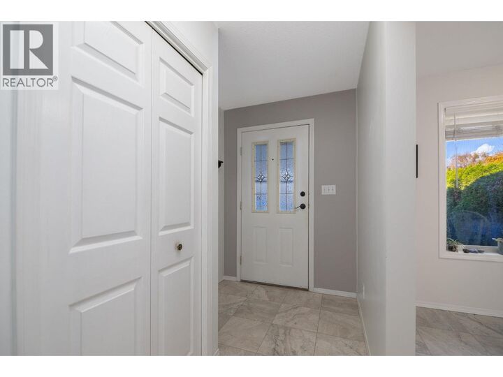 Property Photo: 145 Redwing Place 7 BC V0H 1T4