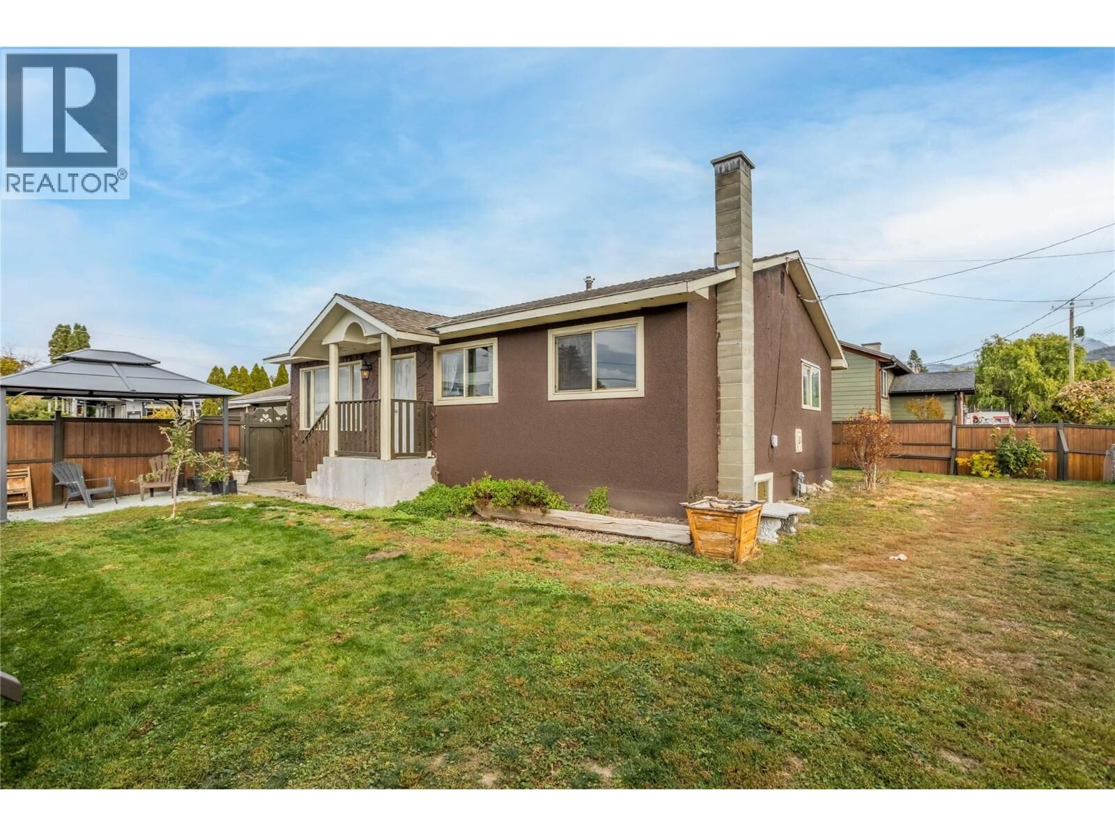 Property Photo:  575 Hollywood Road South  BC V1X 3T4 