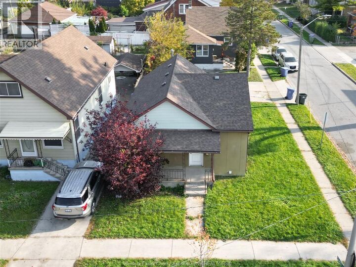 Property Photo:  840 Howard Ave  ON N9A 1R9 