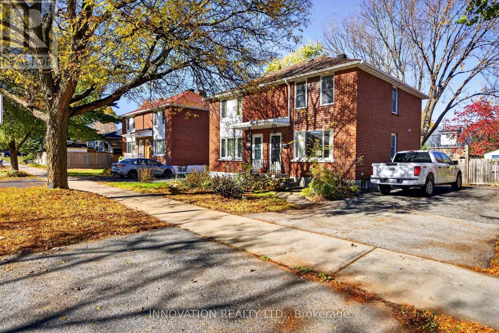 Property Photo:  323 Donald Street  ON K1K 1M4 