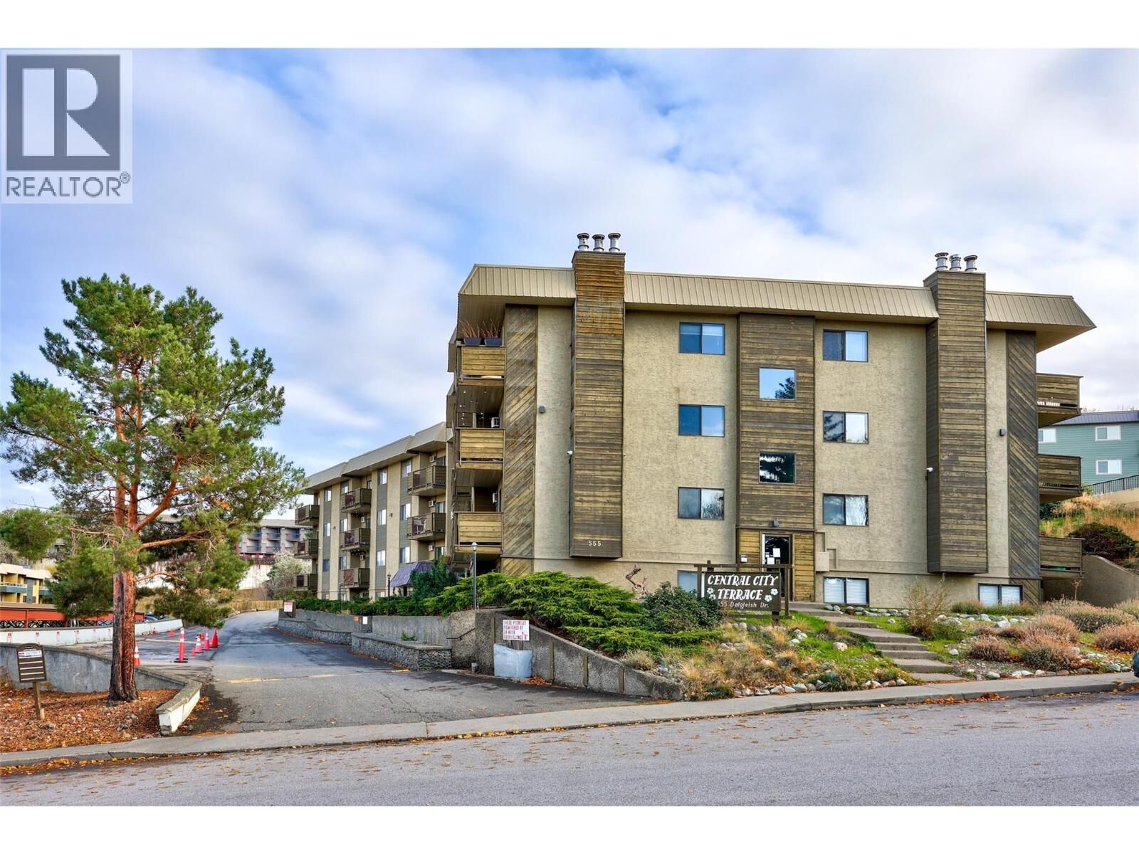 Property Photo:  555 Dalgleish Drive 411  BC V2C 5W7 