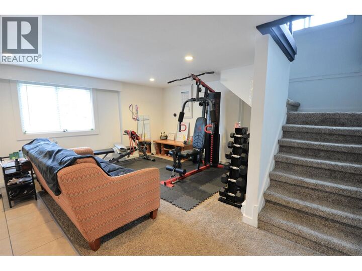 Property Photo: 905 La Salle Avenue BC V2L 4J4