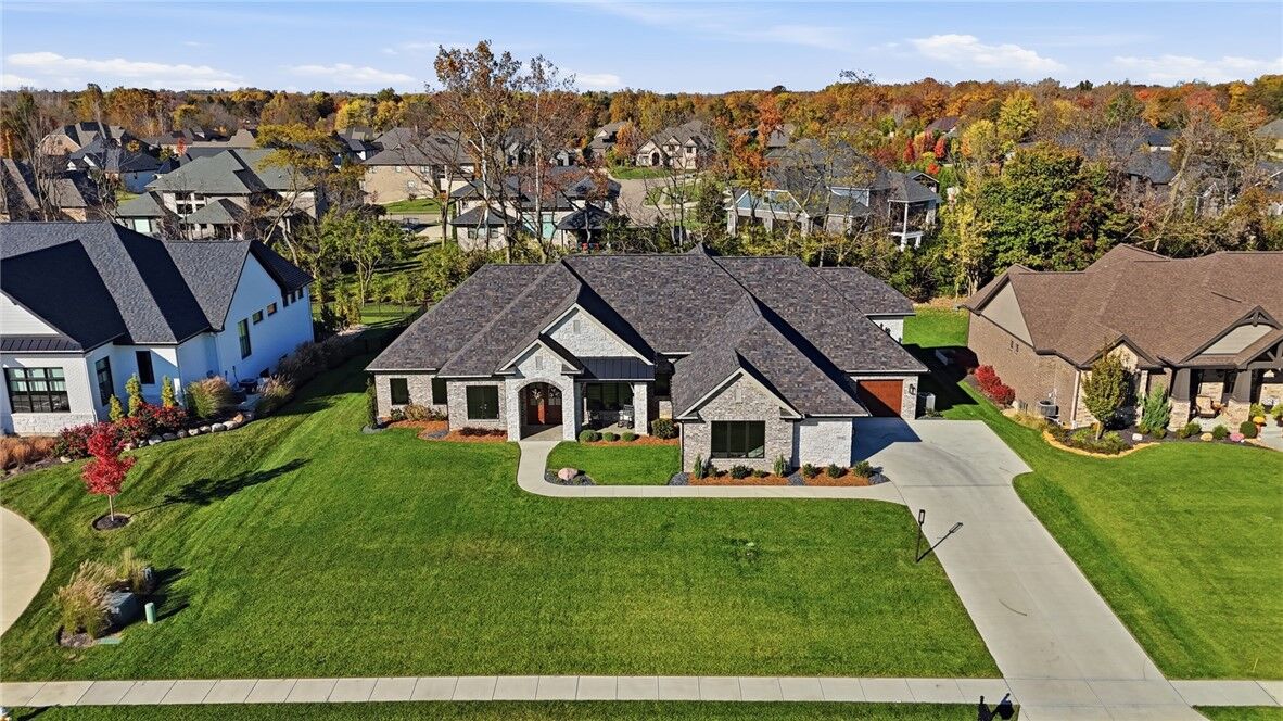 Property Photo:  1919 Horseshoe Bend  OH 45458 
