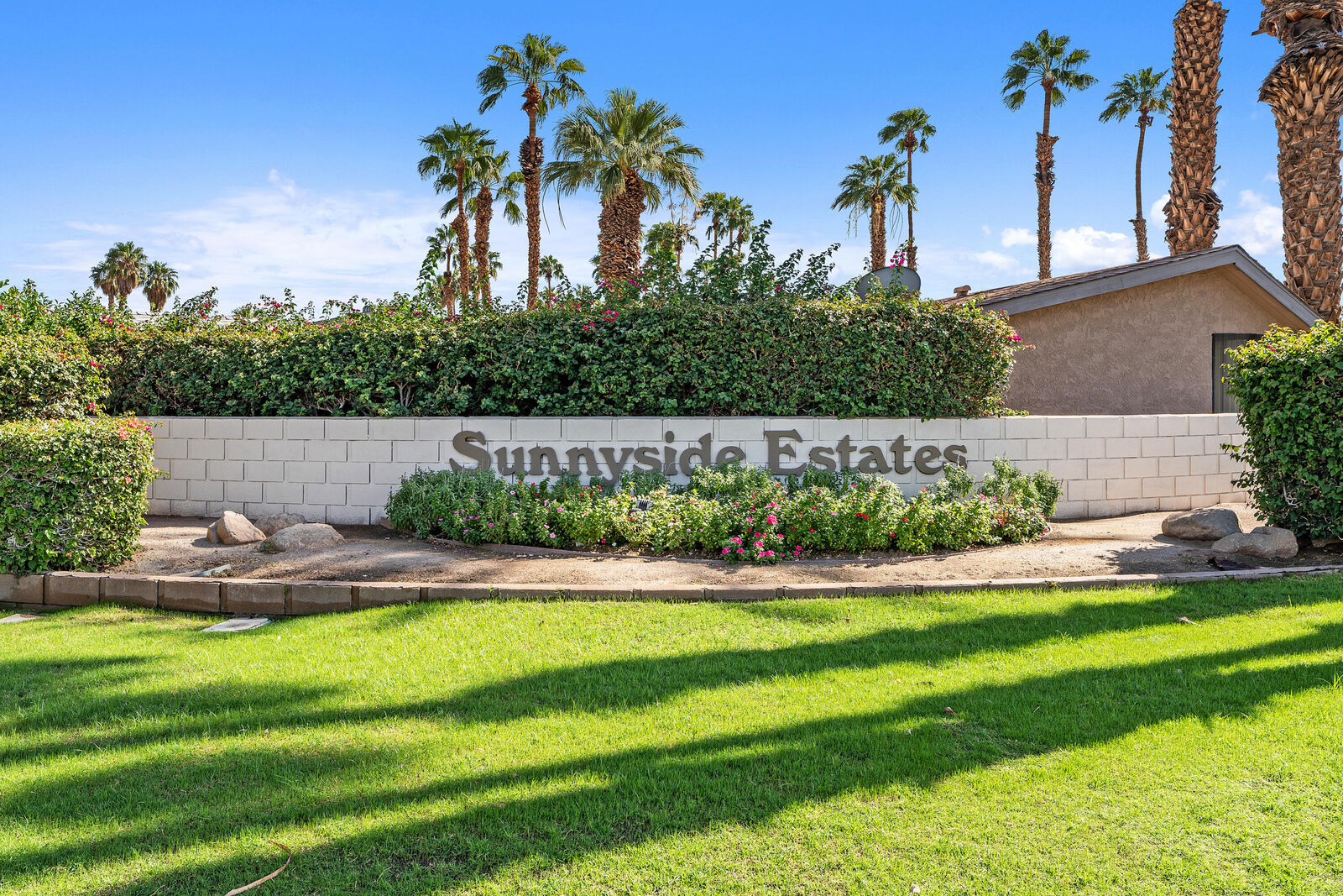 Property Photo:  47800 Madison Street 19  CA 92201 
