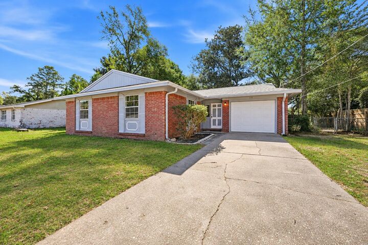 Property Photo:  506 22nd Street  FL 32578 