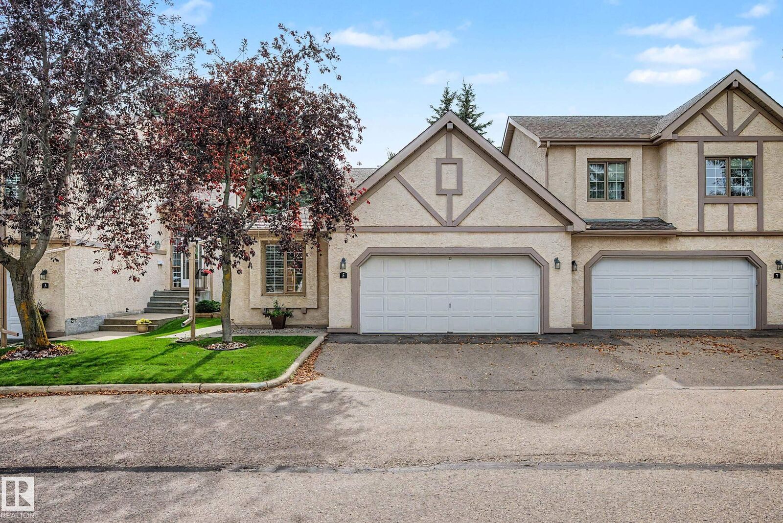 Property Photo:  5 57A Erin Ridge Drive  AB T8N 6G1 