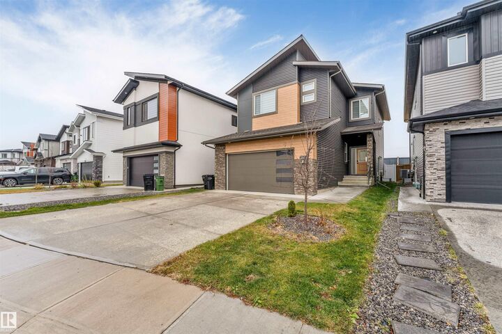 Property Photo: 15011 10 Street NW NW AB T5Y 4C8