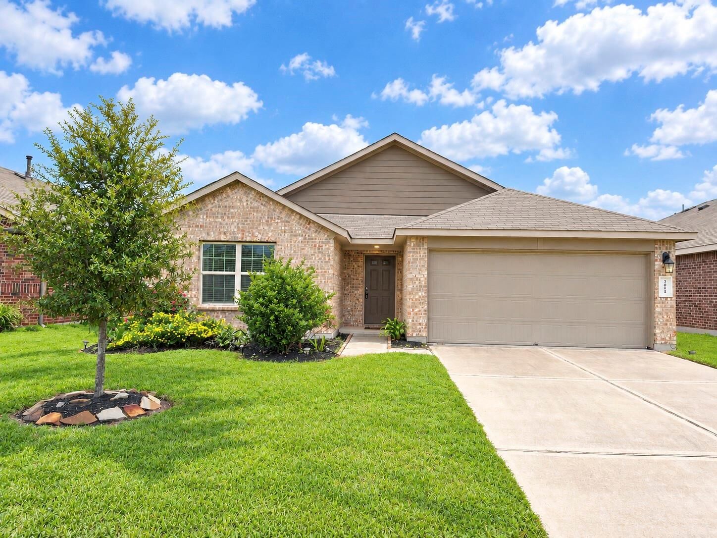 Property Photo:  3011 Darlington Court  TX 77494 