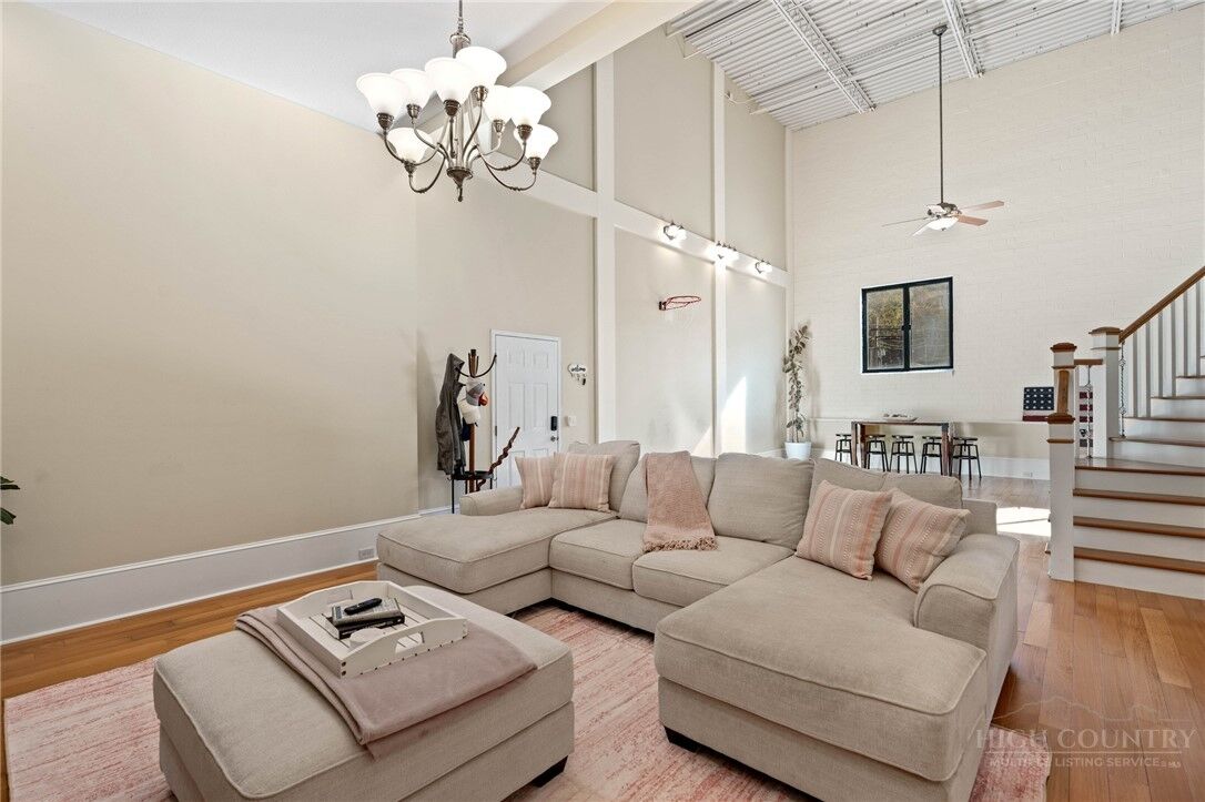Property Photo:  206 Jefferson Station Place 206  NC 28694 
