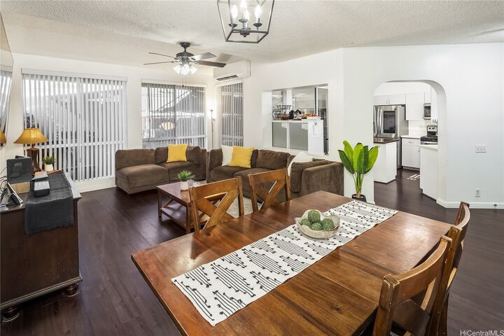 Property Photo: 91-1069 Laaulu Street 5E HI 96706