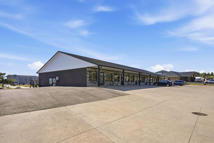 Property Photo:  285 Parkers Mill Way  KY 42503 